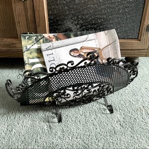 Decorative Black Metal Magazine Rack.